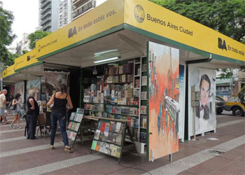 puestos venta de libros en Caballito